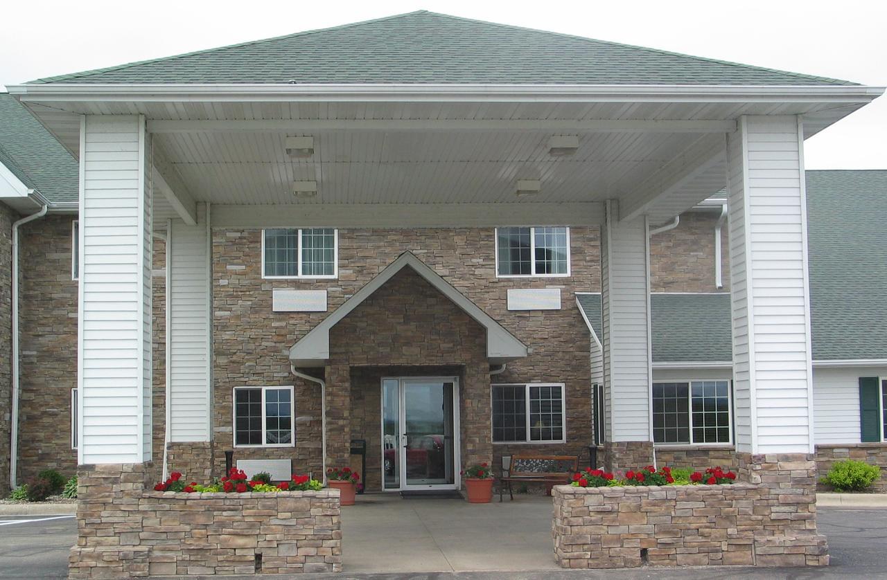 Savanna Inn & Suites Buitenkant foto